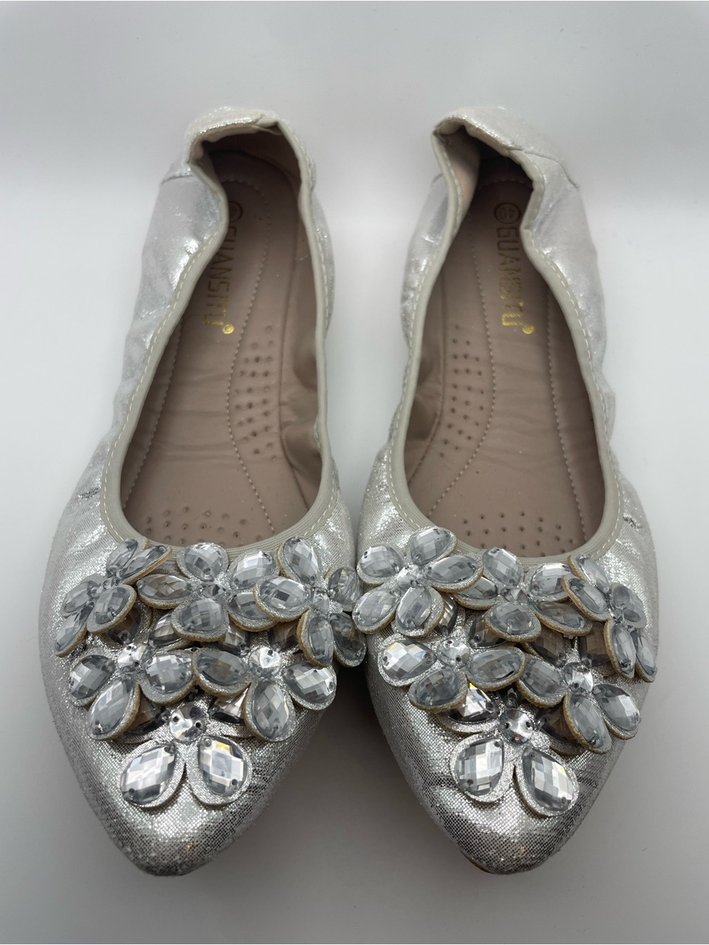 Guansitu jeweled silver foldable flats size 9(40)